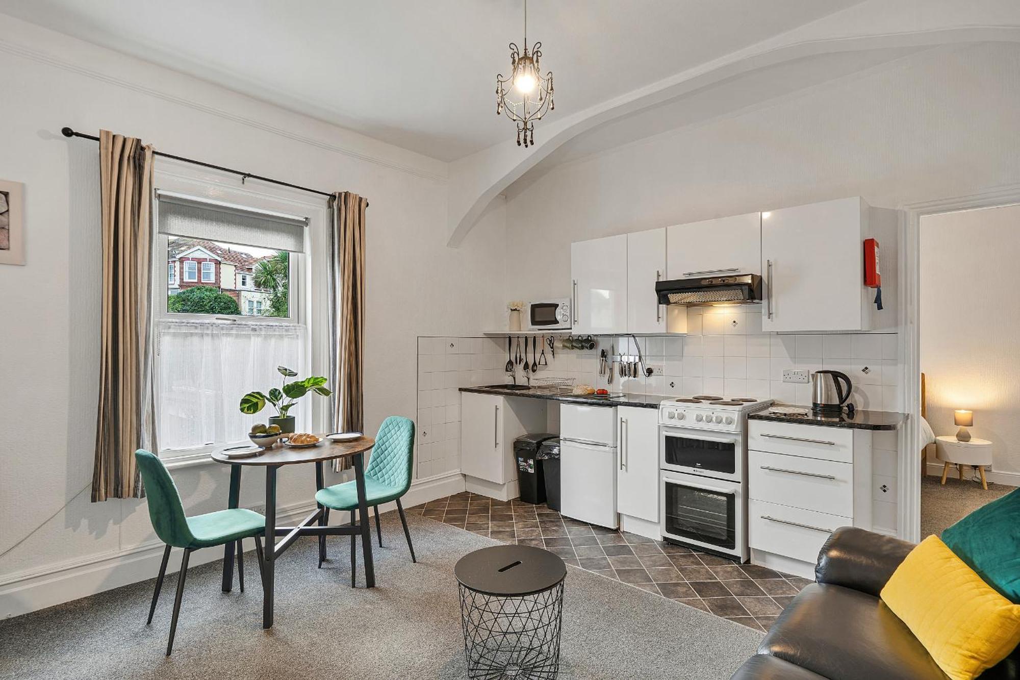 Finest Retreats - Atherfield Apartments No 6 - Tree Tops Paignton Bagian luar foto
